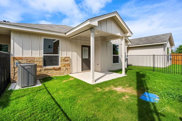 408 W Avenue C, Copperas Cove, TX 76522