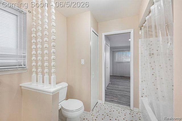 3461 Lancaster Drive, Sterling Heights, MI 48310