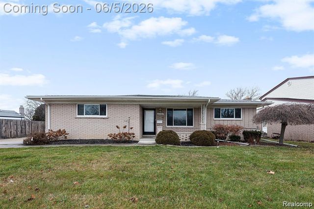 3461 Lancaster Drive, Sterling Heights, MI 48310