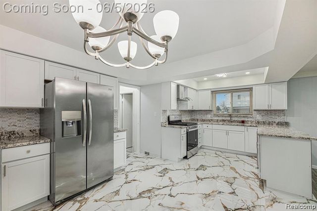 3461 Lancaster Drive, Sterling Heights, MI 48310