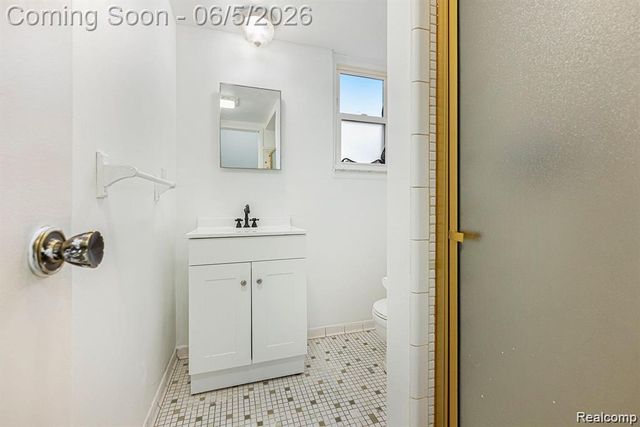 3461 Lancaster Drive, Sterling Heights, MI 48310