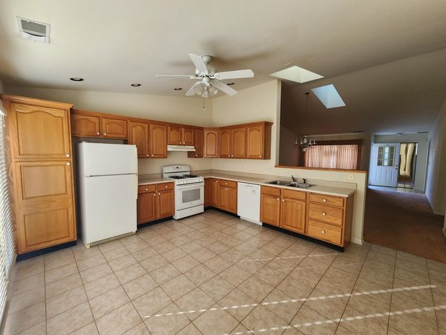 1727 Chestnut Drive R, Crown Point, IN 46307