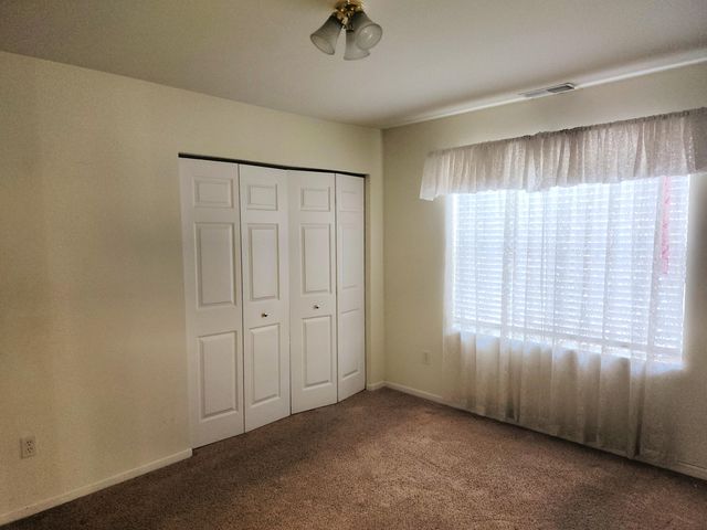 1727 Chestnut Drive R, Crown Point, IN 46307