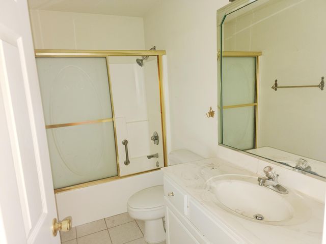 1727 Chestnut Drive R, Crown Point, IN 46307