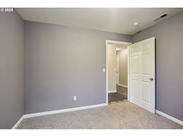 351 STELLA Rd, Longview, WA 98632