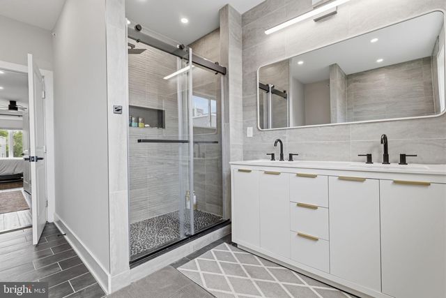 3041 W HARPER ST, Philadelphia, PA 19130