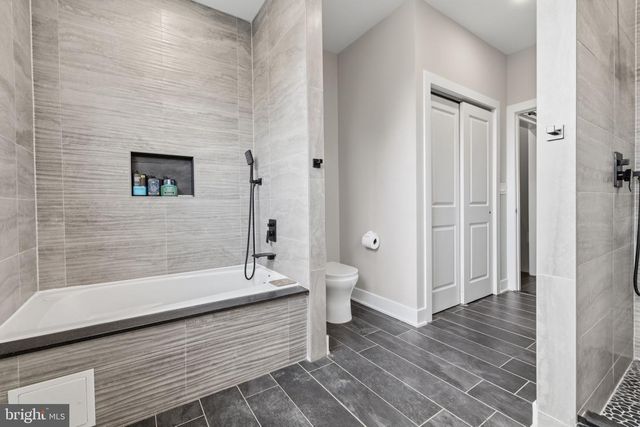 3041 W HARPER ST, Philadelphia, PA 19130