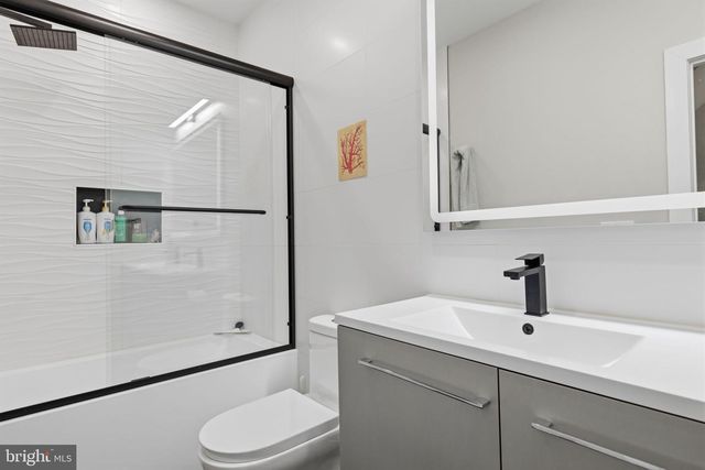 3041 W HARPER ST, Philadelphia, PA 19130