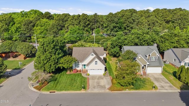 6801 Lynnoak Drive, Raleigh, NC 27613