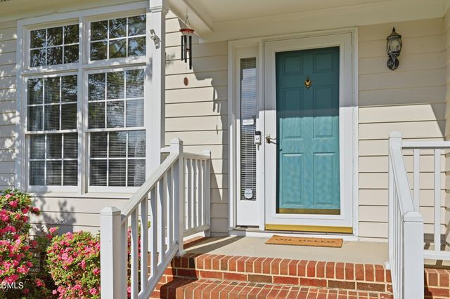 6801 Lynnoak Drive, Raleigh, NC 27613