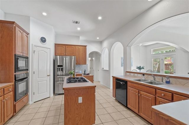 2101 Aaron Ross WAY, Round Rock, TX 78665