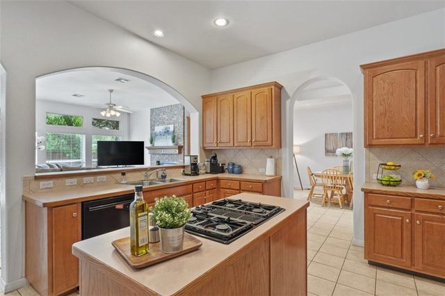 2101 Aaron Ross WAY, Round Rock, TX 78665