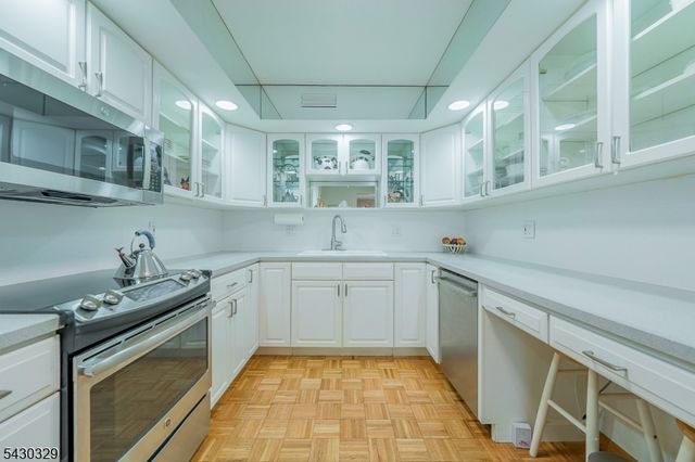 41 Wareham Court, Scotch Plains Twp., NJ 07076