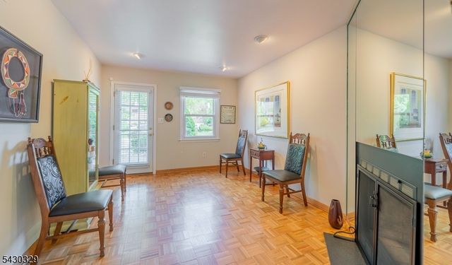 41 Wareham Court, Scotch Plains Twp., NJ 07076