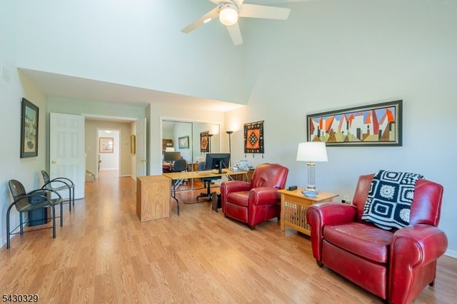41 Wareham Court, Scotch Plains Twp., NJ 07076