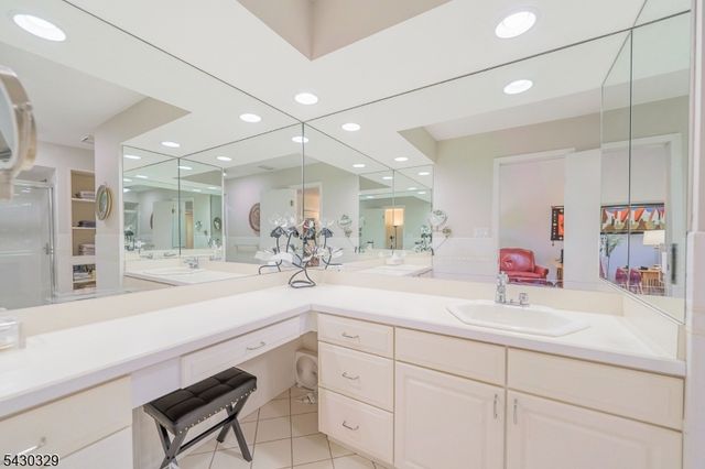 41 Wareham Court, Scotch Plains Twp., NJ 07076
