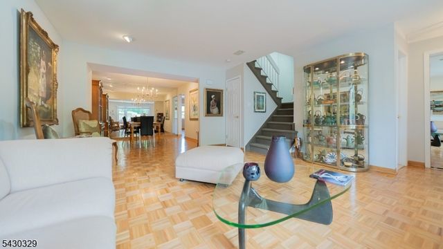 41 Wareham Court, Scotch Plains Twp., NJ 07076