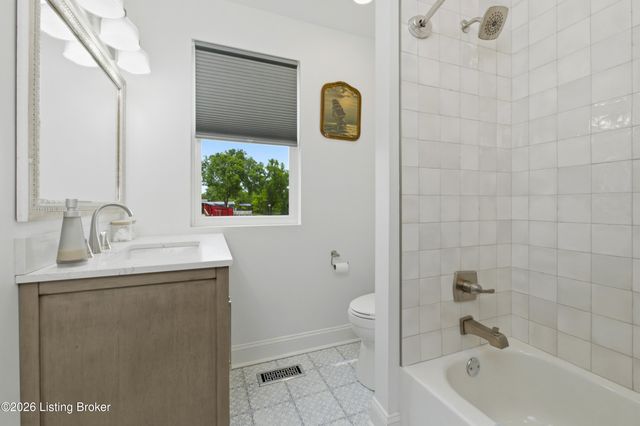 203 Abbott St, Shepherdsville, KY 40165