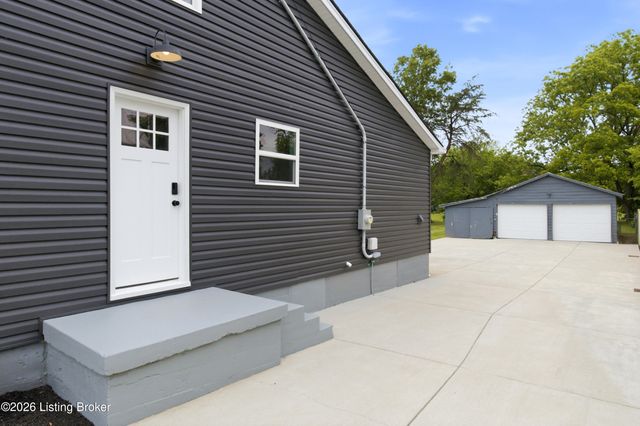 203 Abbott St, Shepherdsville, KY 40165