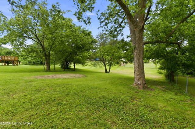 203 Abbott St, Shepherdsville, KY 40165