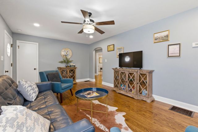 203 Abbott St, Shepherdsville, KY 40165