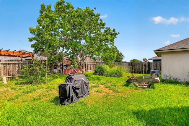 3017 Whistler Dr, Corpus Christi, TX 78414