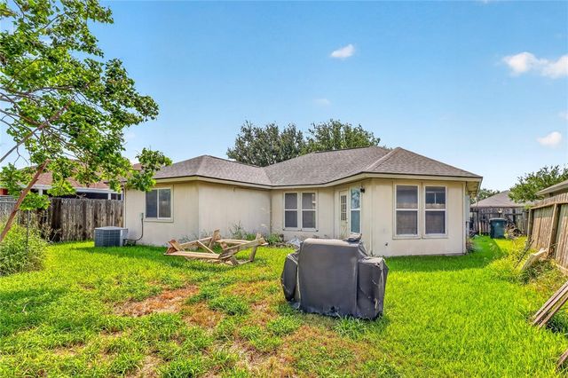 3017 Whistler Dr, Corpus Christi, TX 78414