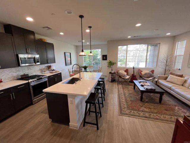 3336 CAMPO AZUL COURT Court, Carlsbad, CA 92010