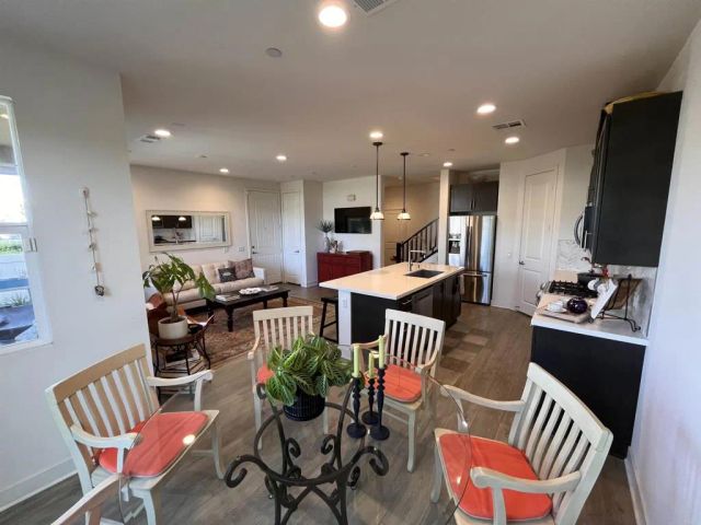 3336 CAMPO AZUL COURT Court, Carlsbad, CA 92010