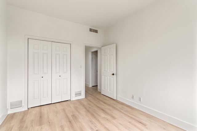 2001 Holcombe Boulevard 1905, Houston, TX 77030