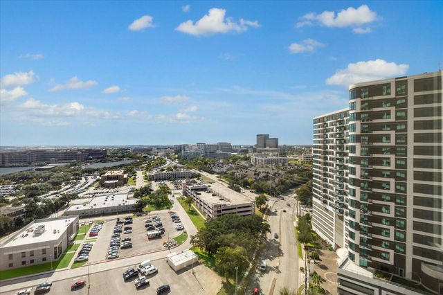 2001 Holcombe Boulevard 1905, Houston, TX 77030