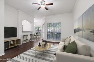 7800 POINT MEADOWS Drive 613, Jacksonville, FL 32256