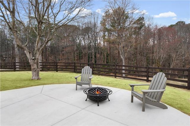 35 Green Chase Court, Roswell, GA 30075