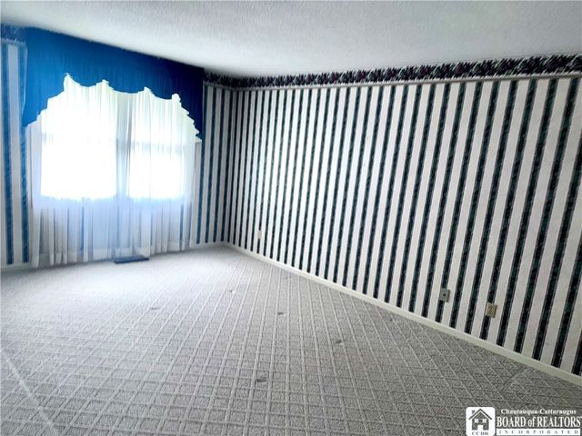 12 Ahrens Place, Pomfret, NY 14063