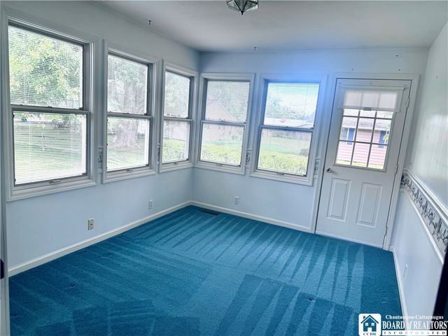 12 Ahrens Place, Pomfret, NY 14063