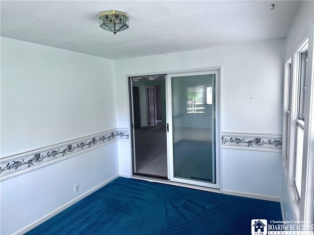 12 Ahrens Place, Pomfret, NY 14063