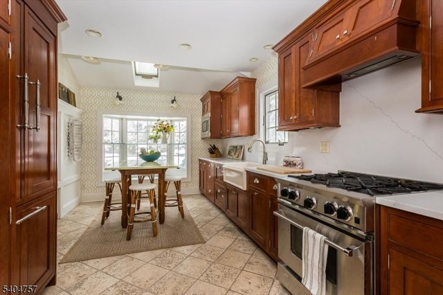 256 Forest Ave, Glen Ridge Boro Twp., NJ 07028