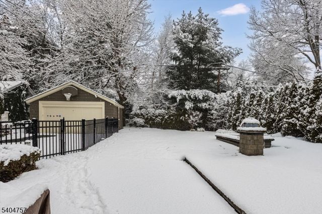 256 Forest Ave, Glen Ridge Boro Twp., NJ 07028