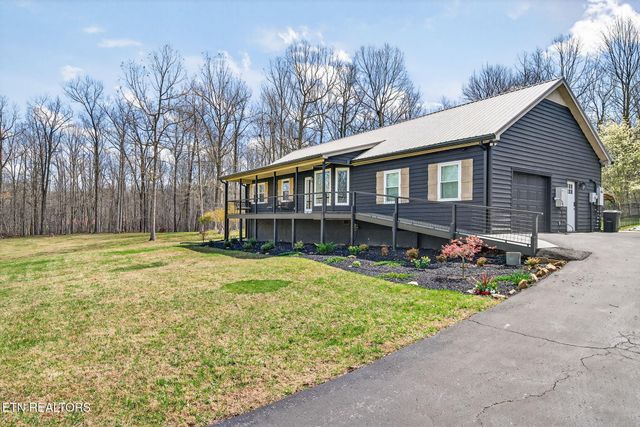 2317 Arrow Tr, Monterey, TN 38574