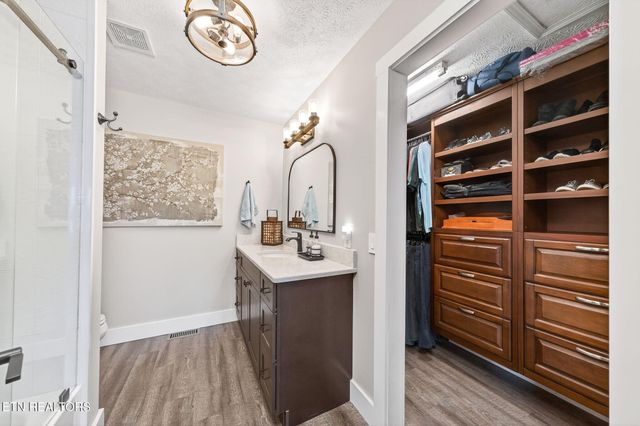 2317 Arrow Tr, Monterey, TN 38574