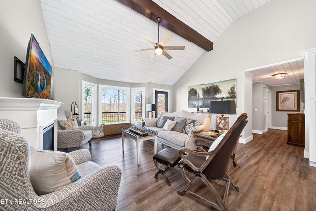 2317 Arrow Tr, Monterey, TN 38574