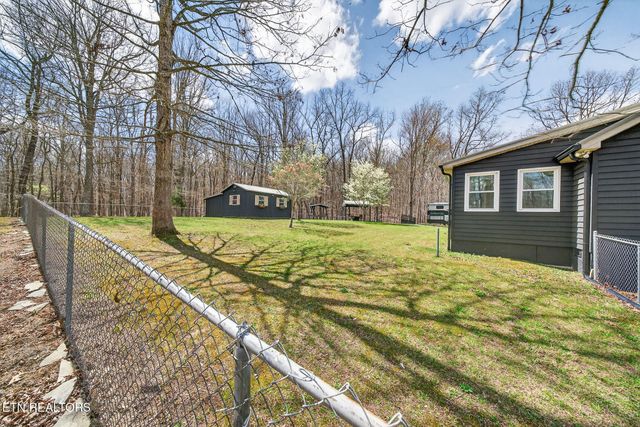 2317 Arrow Tr, Monterey, TN 38574