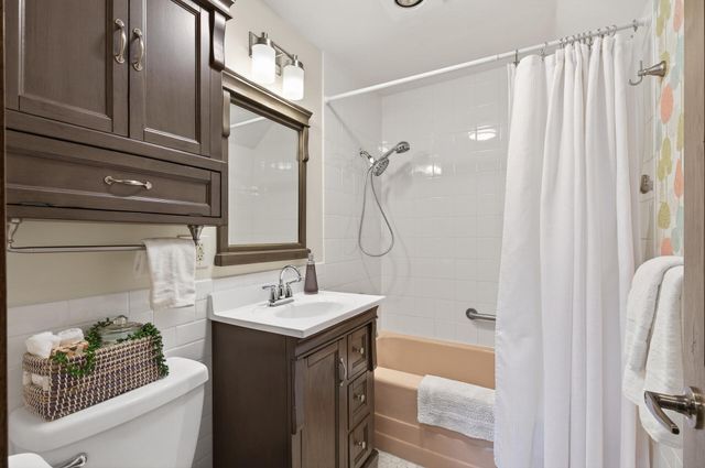 2750 Noel Drive, Little Canada, MN 55117