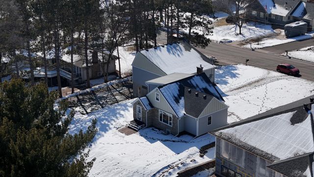 2750 Noel Drive, Little Canada, MN 55117