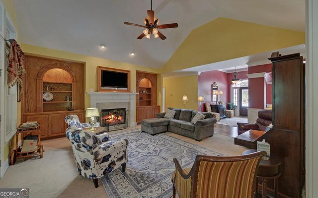 227 Capri Drive, Hartwell, GA 30643