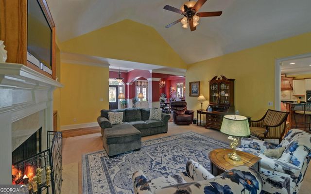 227 Capri Drive, Hartwell, GA 30643