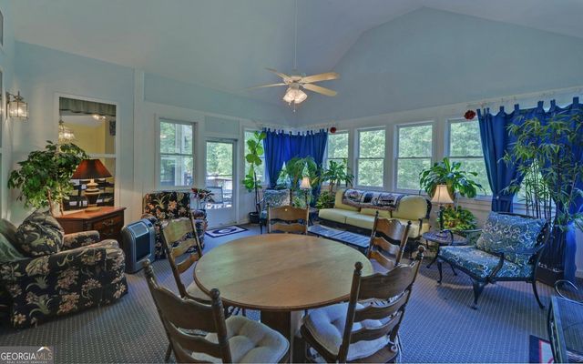 227 Capri Drive, Hartwell, GA 30643