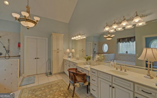 227 Capri Drive, Hartwell, GA 30643