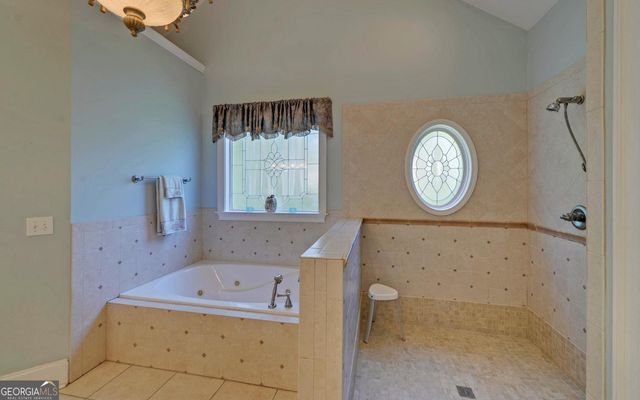 227 Capri Drive, Hartwell, GA 30643