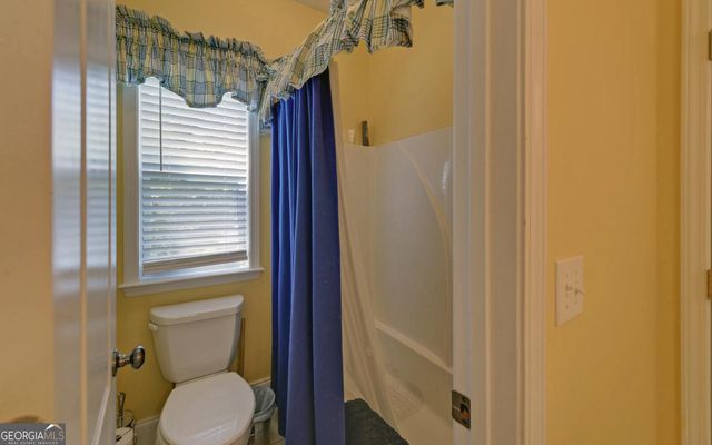 227 Capri Drive, Hartwell, GA 30643